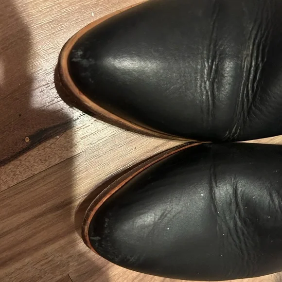 Nisolo Black Chelsea Boot - Picture 6 of 7